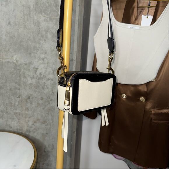 New Marc Jacobs Off-White “The Snapshot” Shoulder Bag - Picture 15 of 16